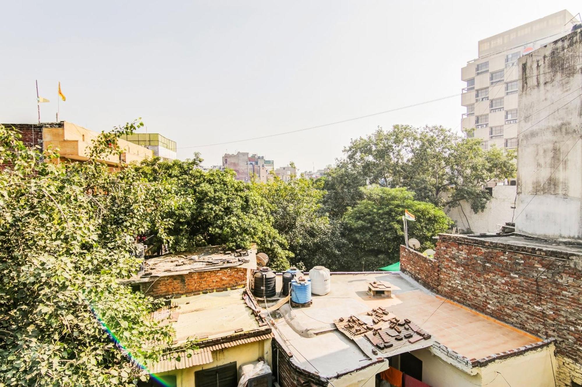 Super Hotel O Royal Green New Delhi Bagian luar foto